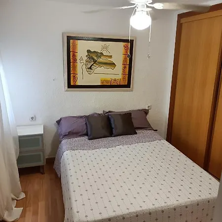 Coqueto Apartamento En Playa-centro De *